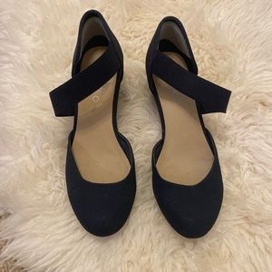 Navy Heels